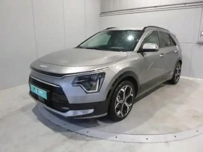 Gris cosmique métallisé Occasion 2022 Kia Niro Premium SUV | 24 980 € (Prix juste)