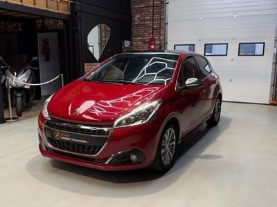 Occasion 2017 Peugeot 208 Allure Citadine | 8 490 € (Prix juste)