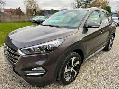 Gris Occasion 2018 Hyundai Tucson Premium SUV | 14 490 € (Prix juste)