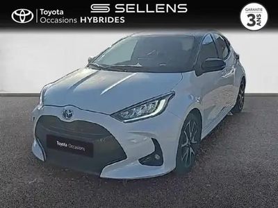 Biton blanc lunaire / toit noir Occasion 2021 Toyota Yaris Hybrid Berline | 18 990 € (Prix juste)