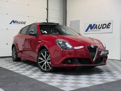 Rouge Occasion 2018 Alfa Romeo Giulietta Berline | 15 990 € (Prix assez cher)