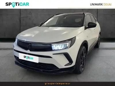 Blanc arktis brillant/toit noir karbon Occasion 2022 Opel Grandland X SUV | 24 990 € (Prix juste)