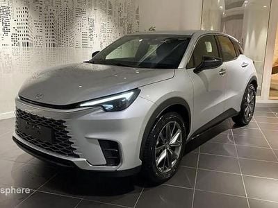 Brun Occasion 2025 Lexus LBX SUV | 33 990 € (Bon prix)