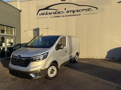 Gris Nouvelle 2025 Renault Trafic R.S. Monospace | 30 990 € (Prix juste)