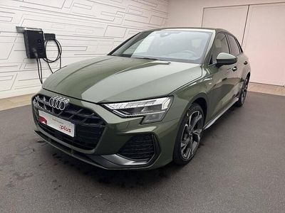 Vert district métallisé Nouvelle 2025 Audi A3 Sportback e-tron S-Line Citadine | 49 990 € (Prix juste)
