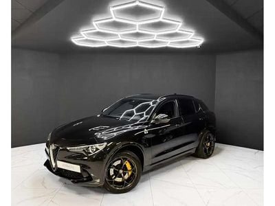 Noir Occasion 2018 Alfa Romeo Stelvio Quadrifoglio SUV | 44 990 € (Bon prix)