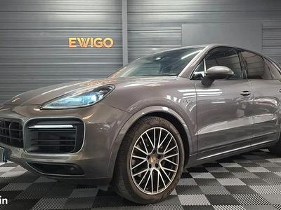 Gris Occasion 2021 Porsche Cayenne Platinum Edition SUV | 76 990 € (Prix cher)