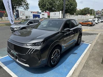 Peugeot e-3008