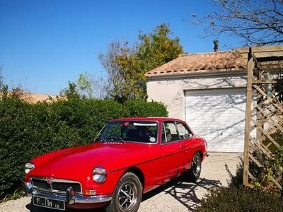Rouge Occasion 1974 MG B GT Coupé | 13 500 €