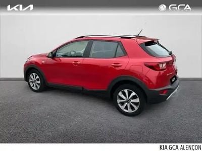 Signal red Occasion 2023 Kia Stonic Active SUV | 17 990 € (Prix assez cher)
