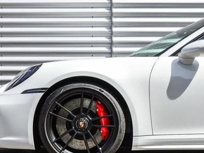 Porsche 911 Carrera GTS