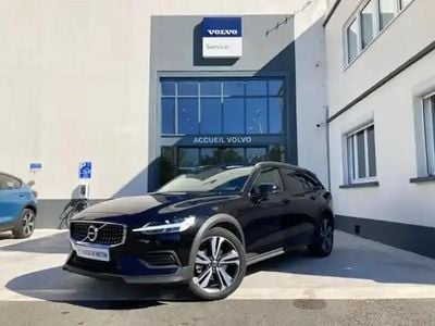 Noir onyx métallisé Occasion 2021 Volvo V60 CC Pro Break | 49 790 €