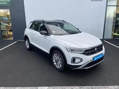Blanc pur Occasion 2023 VW T-Roc Life SUV | 21 990 € (Prix juste)