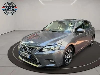 Lexus CT200h