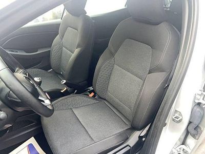 Gris Occasion 2023 Renault Clio V Equilibre Citadine | 15 990 € (Prix juste)