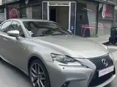 Lexus IS300h