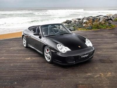 Noir Occasion 2004 Porsche 911 Carrera 4S Cabriolet Cabriolet | 56 500 € (Prix juste)