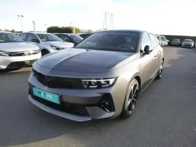 Gris vulkan métallisé Occasion 2024 Opel Astra Berline | 24 900 € (Prix assez cher)