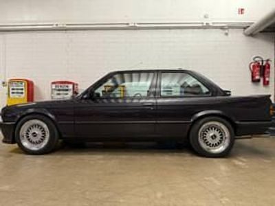 Occasion BMW 325 211 ch (155 kW) 1986 Bleu Berline