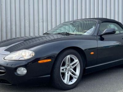 Jaguar XK8