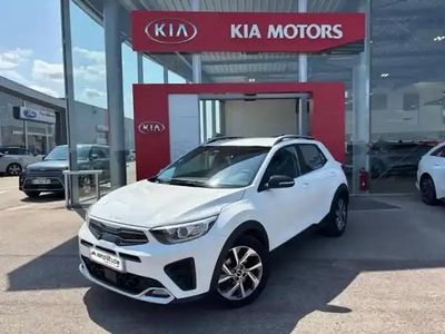 Blanc cã©leste / toit noir Occasion 2023 Kia Stonic GT-Line SUV | 17 399 € (Prix juste)