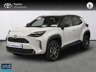 Occasion Toyota Yaris Cross Sport 2024 Gris chrome/toit noir (m) SUV