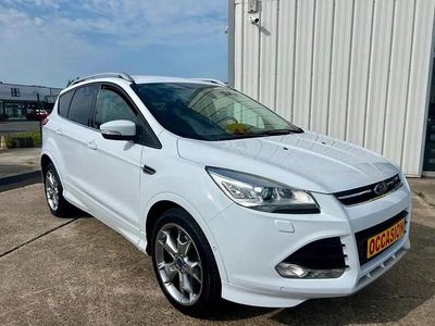 Blanc Occasion 2015 Ford Kuga Sport SUV | 13 200 € (Prix cher)