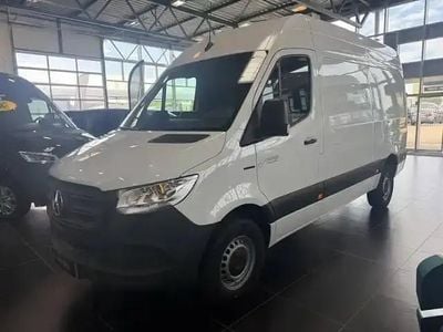 Arctic white Occasion 2025 Mercedes E-Sprinter Van | 59 900 €