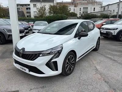 Glacier Occasion 2025 Renault Clio V Techno Berline | 21 990 € (Prix assez cher)