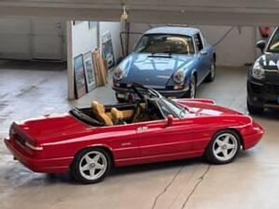 Rouge Occasion 1991 Alfa Romeo Spider Cabriolet | 21 900 €