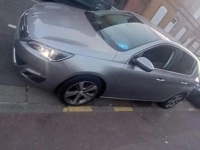 Gris Occasion 2016 Peugeot 308 Access Berline | 6 600 € (Prix juste)