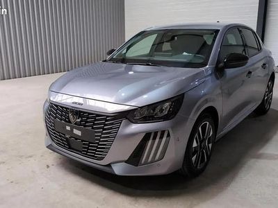 Gris Nouvelle 2025 Peugeot 208 Allure Citadine | 21 990 € (Prix juste)