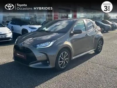 Bronze impérial (m) Occasion 2022 Toyota Yaris Hybrid Design Berline | 19 490 € (Prix juste)