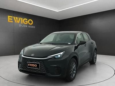 Gris Occasion 2024 Lexus LBX Business Edition SUV | 33 490 € (Prix juste)