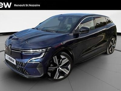 Bleu Occasion 2023 Renault Megane E-Tech Iconic Berline | 23 990 € (Prix juste)