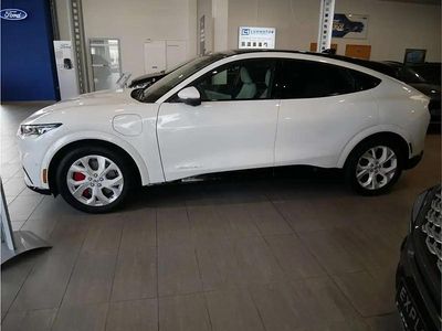 Blanc Occasion 2023 Ford Mustang Mach-E Extended Range SUV | 45 900 € (Prix cher)