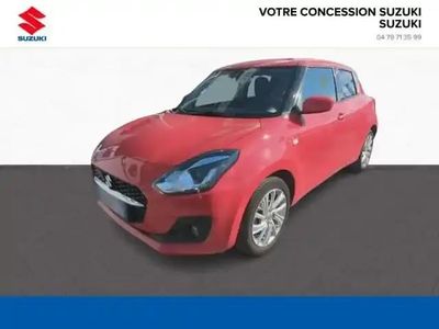 Rouge Occasion 2023 Suzuki Swift Berline | 15 990 € (Prix juste)