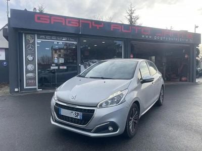Gris Occasion 2016 Peugeot 208 Allure Citadine | 5 990 € (Bon prix)