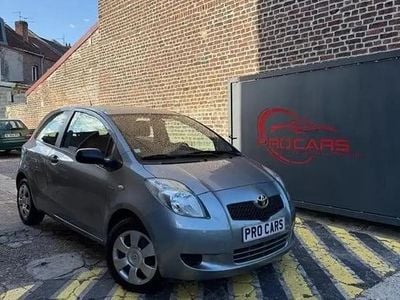 Occasion Toyota Yaris 91 ch (66 kW) 2008 Gris Citadine