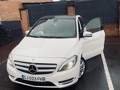 Mercedes B200