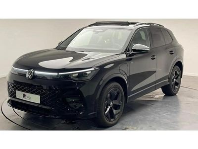 Noir Occasion 2025 VW Tiguan R-line SUV | 54 990 €
