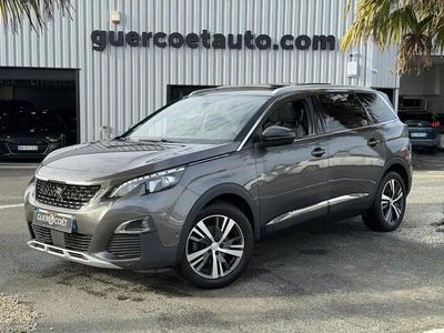 Gris Occasion 2017 Peugeot 5008 GT-line SUV | 18 490 € (Prix assez cher)