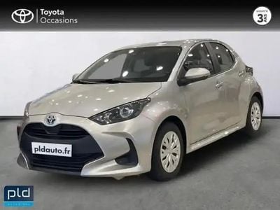 Occasion Toyota Yaris Hybrid 116 ch (85 kW) 2023 Gris minéral (m) Berline