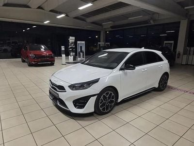 Occasion Kia Ceed GT-Line 141 ch (103 kW) 2024 Blanc Citadine