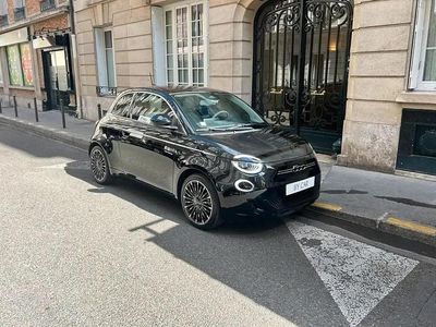 Noir Occasion 2021 Fiat 500e La Prima Citadine | 16 950 € (Prix juste)
