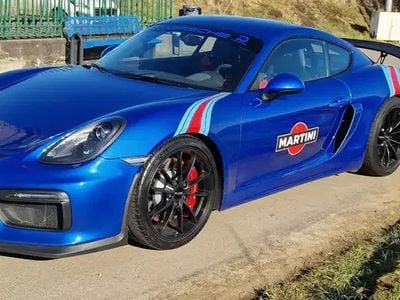 Porsche Cayman GT4
