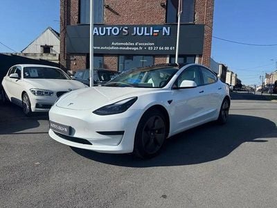 Blanc Occasion 2023 Tesla Model 3 Standard Range Berline | 30 990 € (Prix juste)