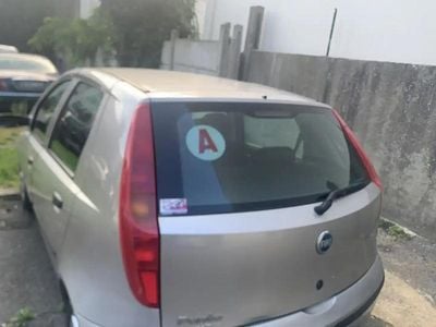 Occasion 2009 Fiat Punto Berline | 500 €