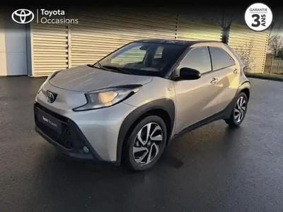 Bi ton beige Occasion 2024 Toyota Aygo X Design SUV | 14 900 € (Bon prix)