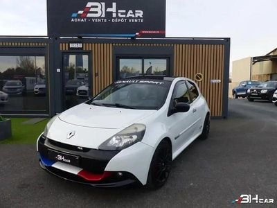 Blanc Occasion 2011 Renault Clio R.S. R.S. Citadine | 14 490 €